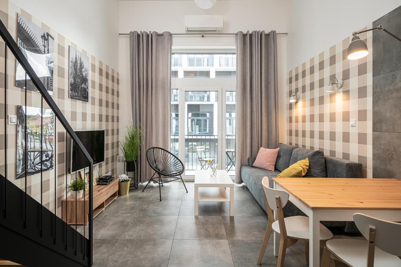 Rentplanet - Apartamenty Zarembowicza วรอตซวาฟ ภายนอก รูปภาพ