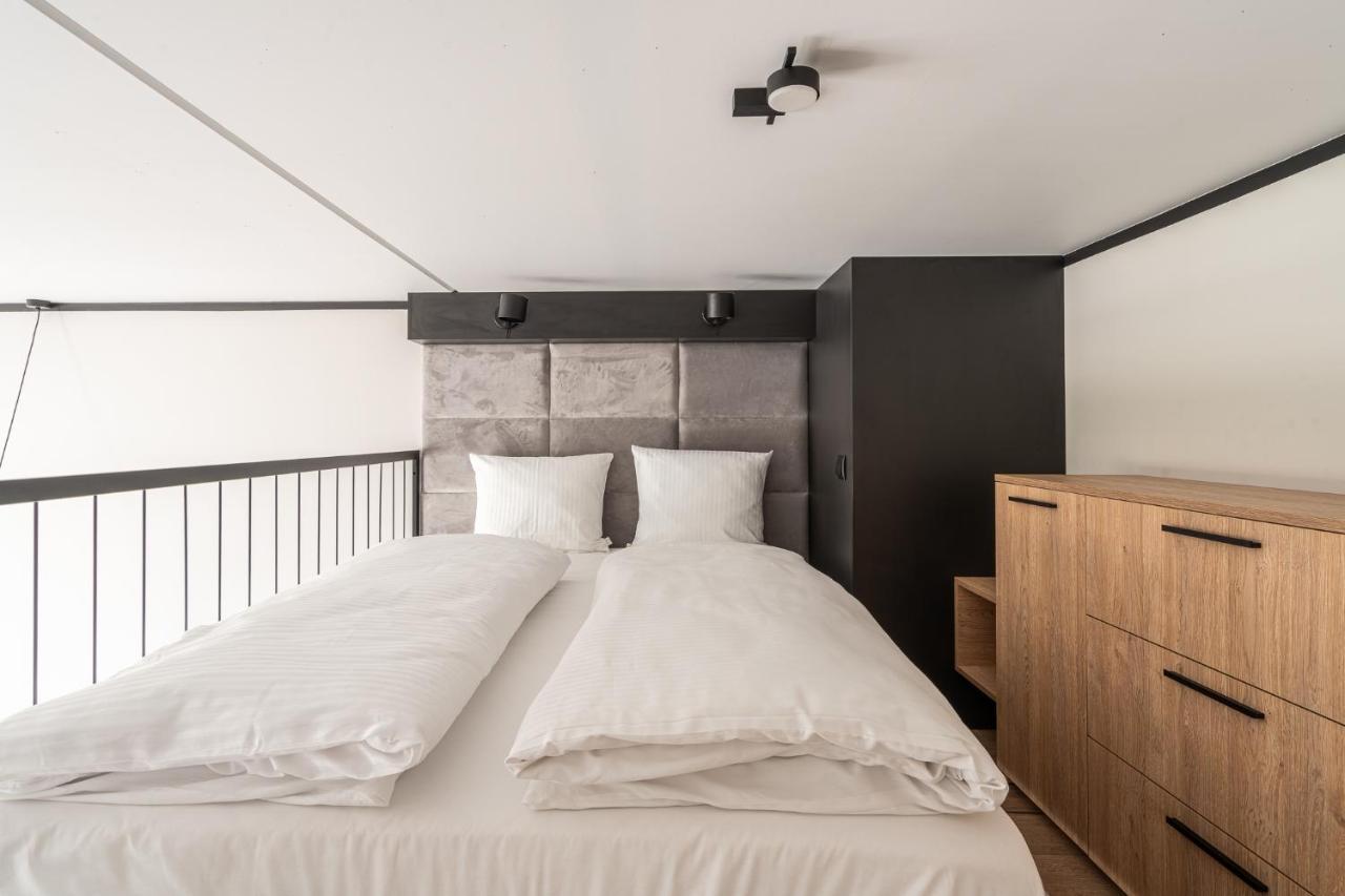Rentplanet - Apartamenty Zarembowicza วรอตซวาฟ ภายนอก รูปภาพ