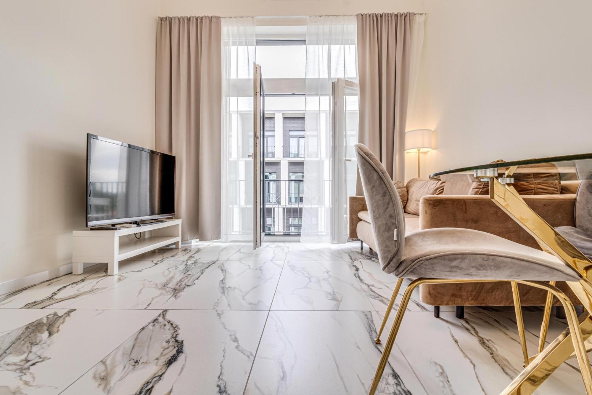 Rentplanet - Apartamenty Zarembowicza วรอตซวาฟ ภายนอก รูปภาพ