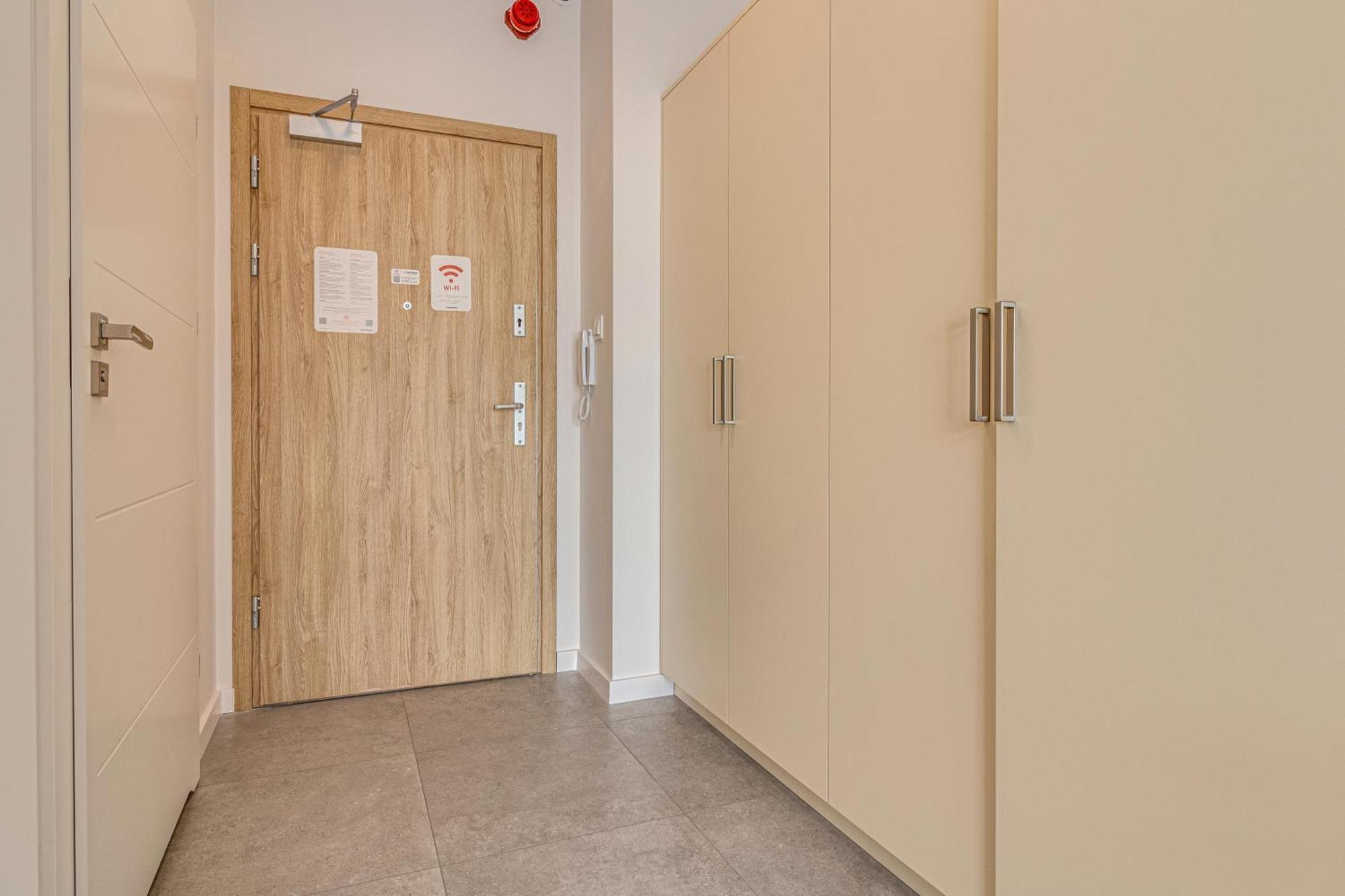 Rentplanet - Apartamenty Zarembowicza วรอตซวาฟ ภายนอก รูปภาพ
